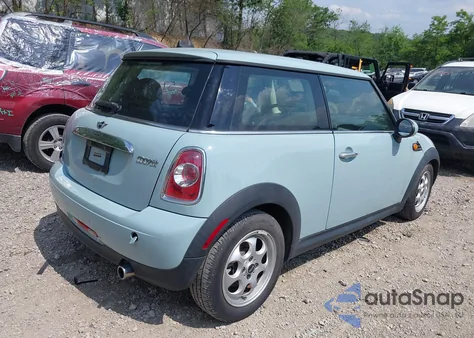2013 Mini Hardtop Cooper из США, поврежденный, VIN WMWSU3C50DT689867